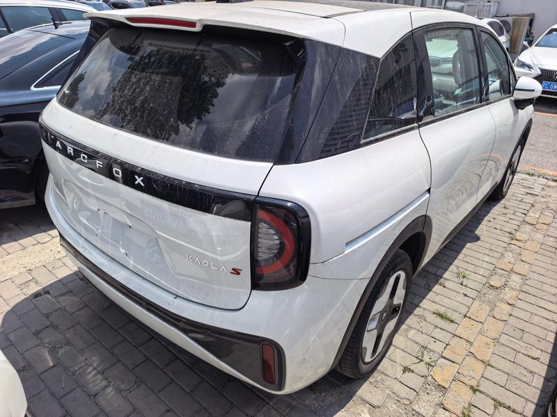 BAIC Arcfox Kaola S, 2024 — фото 4 из 12