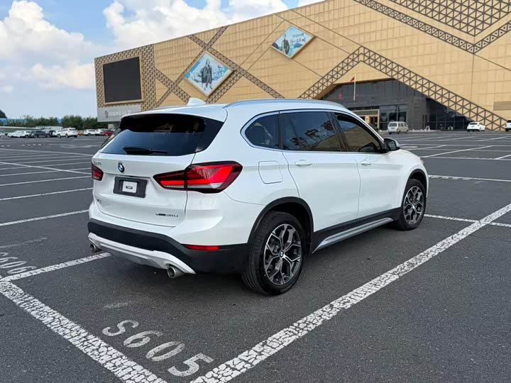 BMW X1, 2022 — фото 4 из 9
