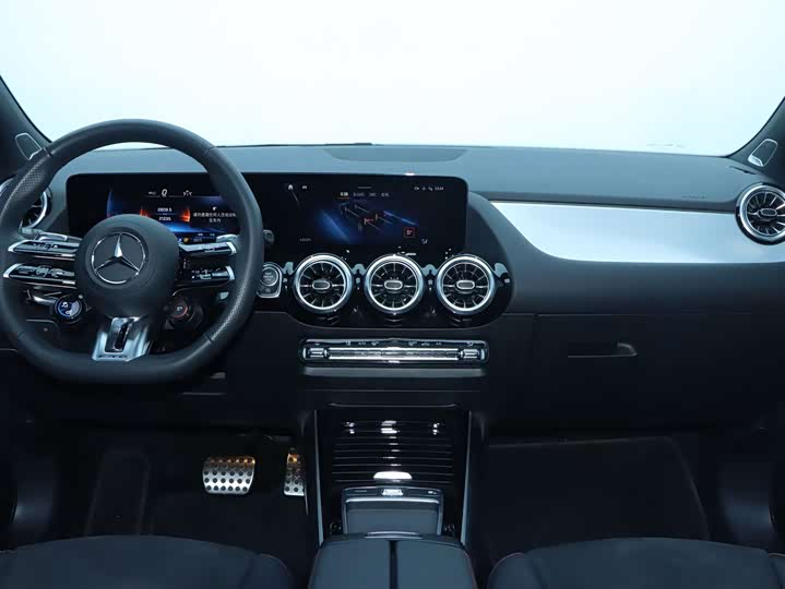 Mercedes-Benz GLA-Class AMG, 2025 — фото 7 из 9