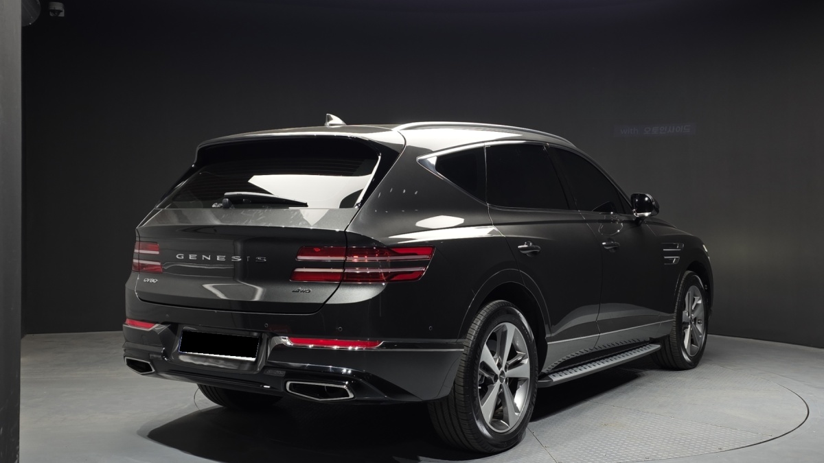Genesis GV80, 2023 — фото 2 из 12