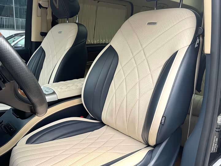 Mercedes-Benz V-Class, 2023 — фото 9 из 9