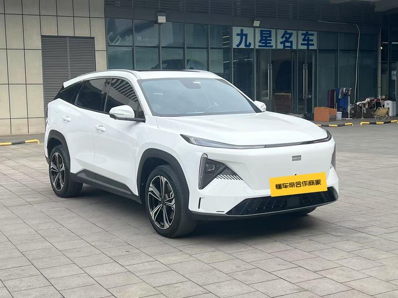 Geely Galaxy L7, 2023 — фото 3 из 10