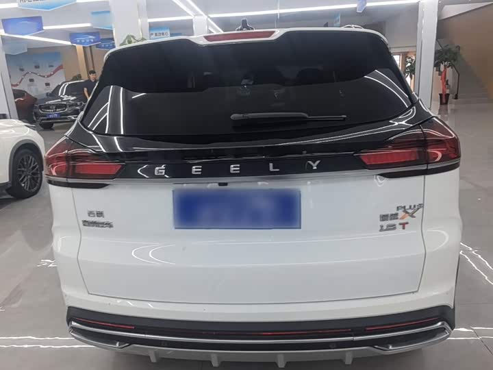 Geely Atlas, 2022 — фото 6 из 9