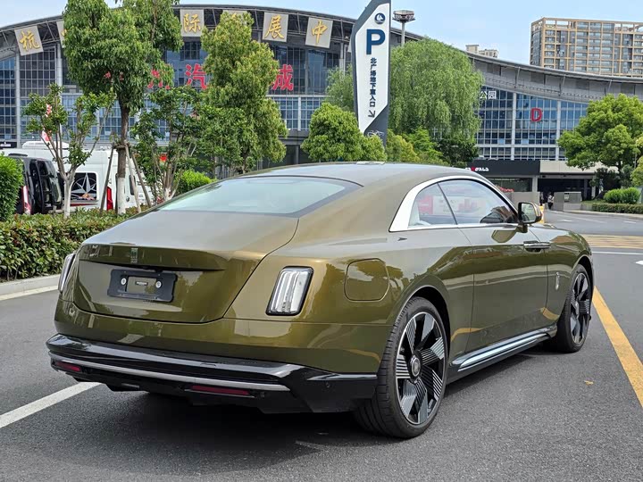 Rolls-Royce Spectre, 2025 — фото 4 из 9