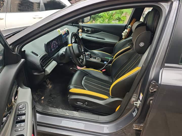 GAC Trumpchi Empow R, 2021 — фото 8 из 9