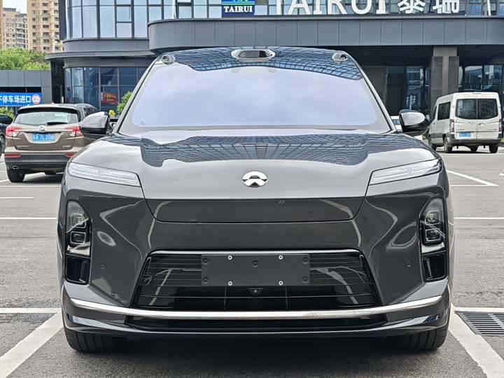 Nio ES8, 2025 — фото 3 из 9