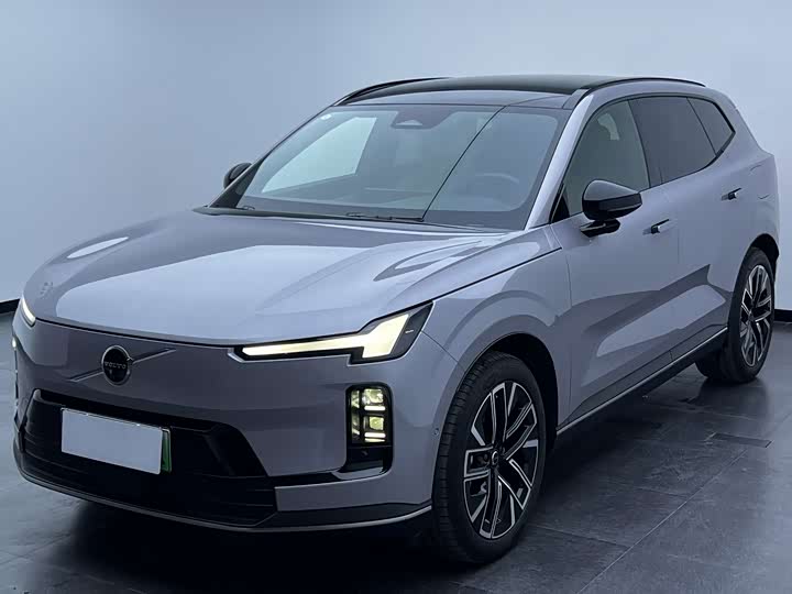 Volvo XC70 Hybrid, 2025 — купить в Нижнем Новгороде под ключ