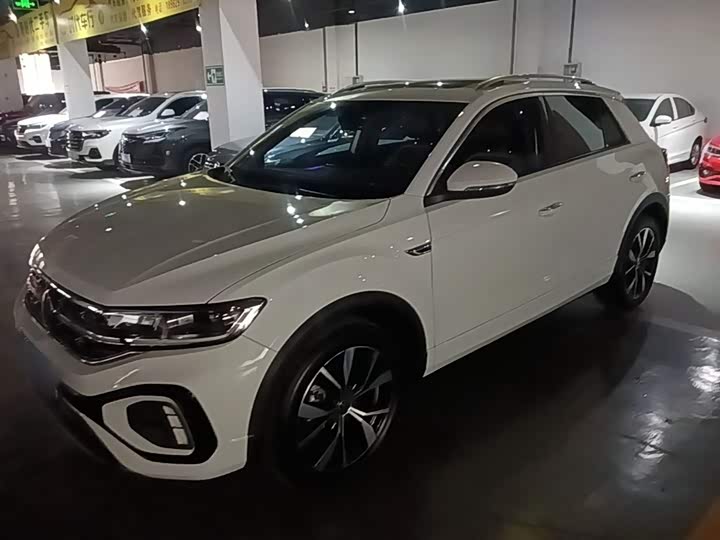 Volkswagen T-Roc, 2023 — купить в Санкт-Петербурге под ключ
