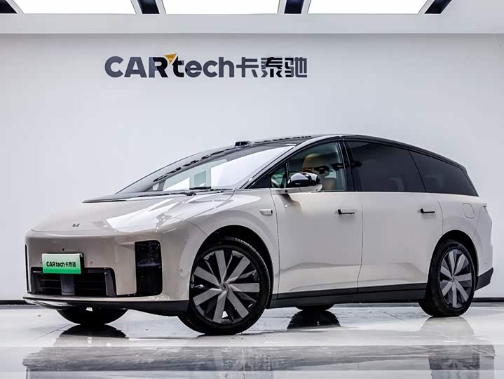 LiXiang i8, 2025 — купить в Казани под ключ