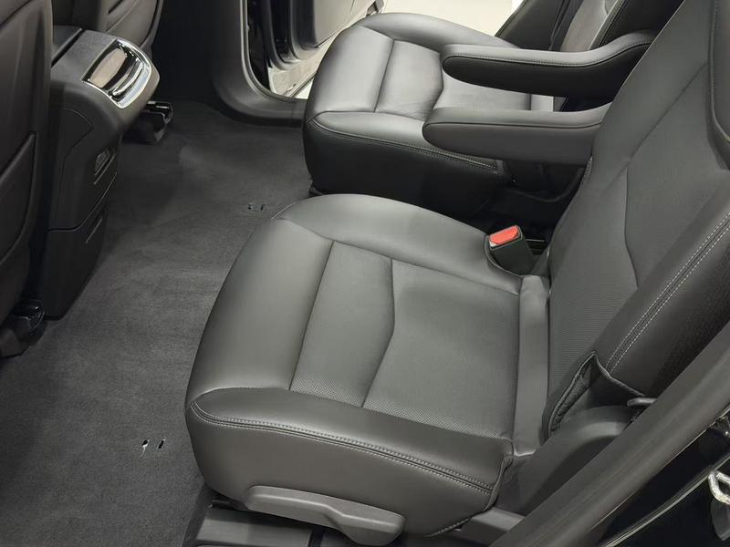 Cadillac XT6, 2022 — фото 12 из 12