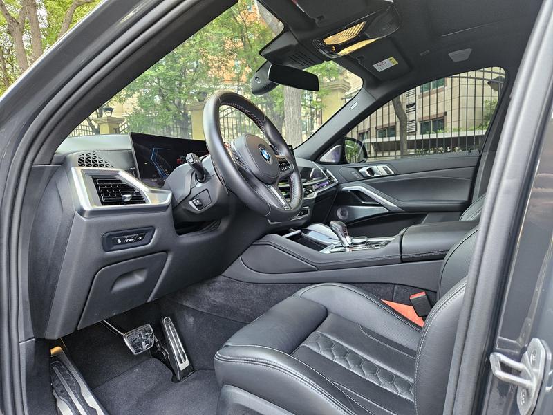 BMW X6 M, 2025 — фото 9 из 12