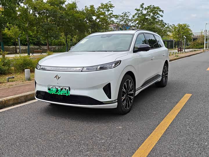 Dongfeng Yipai eπ 008, 2026 — купить в Москве под ключ