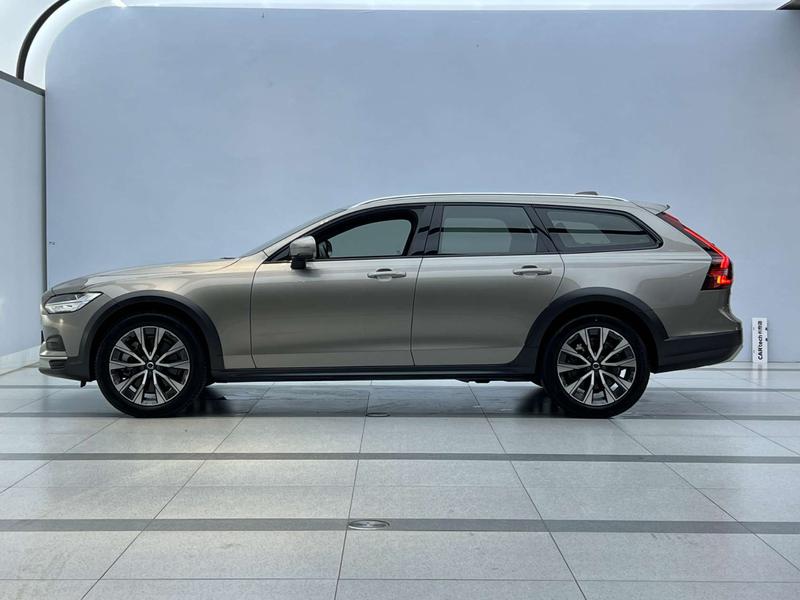 Volvo V90, 2023 — фото 3 из 12