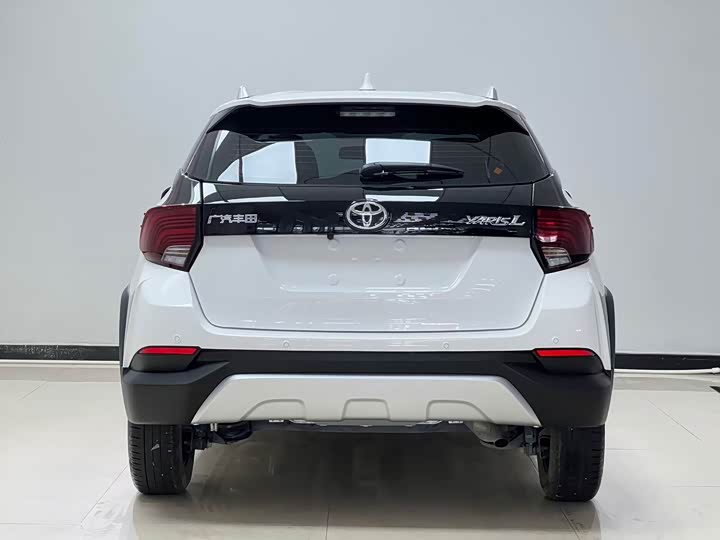 Toyota Yaris L Hatchback, 2022 — фото 5 из 9