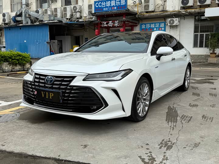 Toyota Avalon, 2022 — купить в Смоленске под ключ