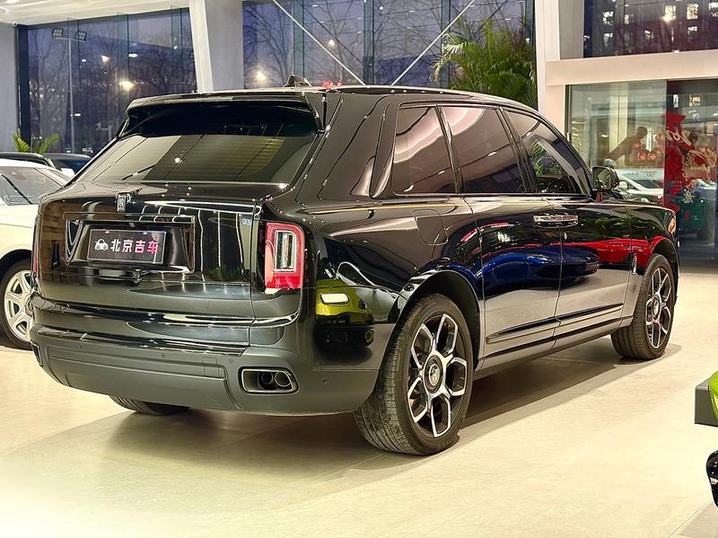 Rolls-Royce Cullinan, 2022 — фото 5 из 12