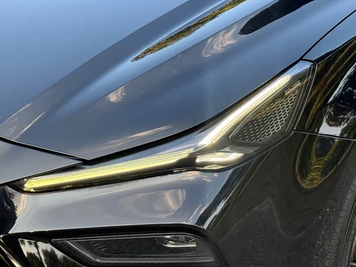 MG Motor 5 Scorpio, 2022 — фото 4 из 9
