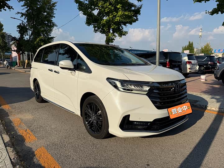 Honda Odyssey, 2022 — фото 3 из 9