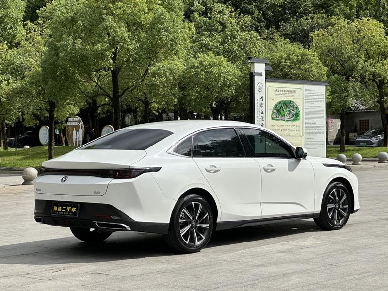 Changan Eado Plus, 2025 — фото 7 из 12