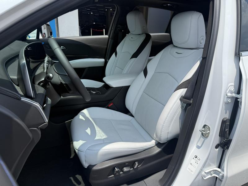 Cadillac XT4, 2023 — фото 11 из 12