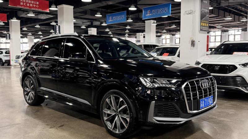 Audi Q7, 2024 — фото 3 из 10