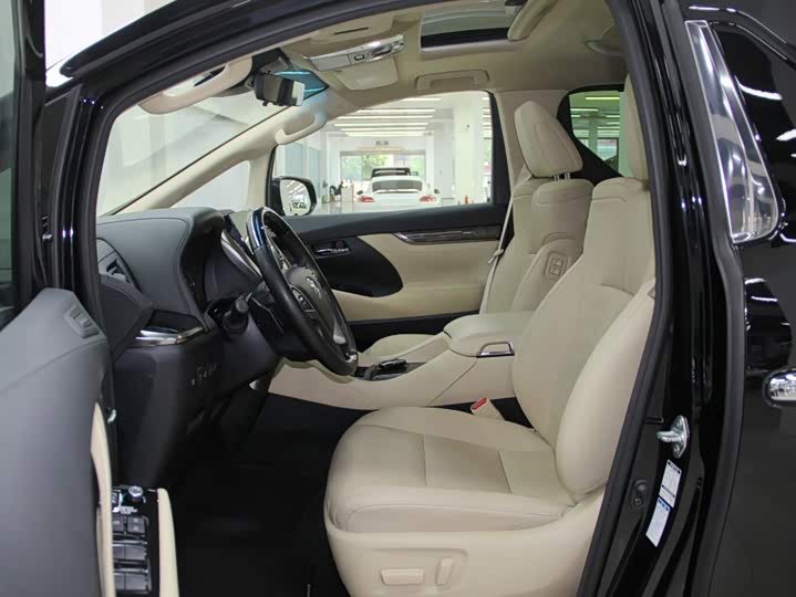 Toyota Alphard, 2022 — фото 6 из 9