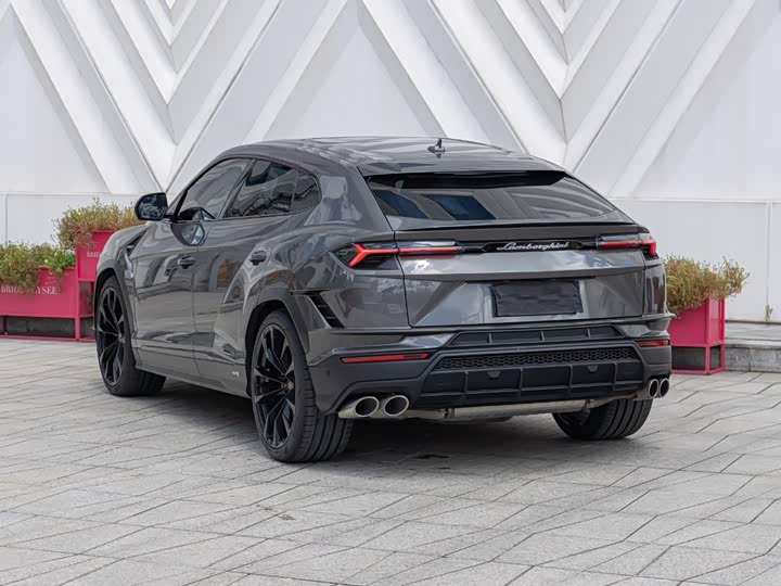 Lamborghini Urus, 2024 — фото 6 из 9
