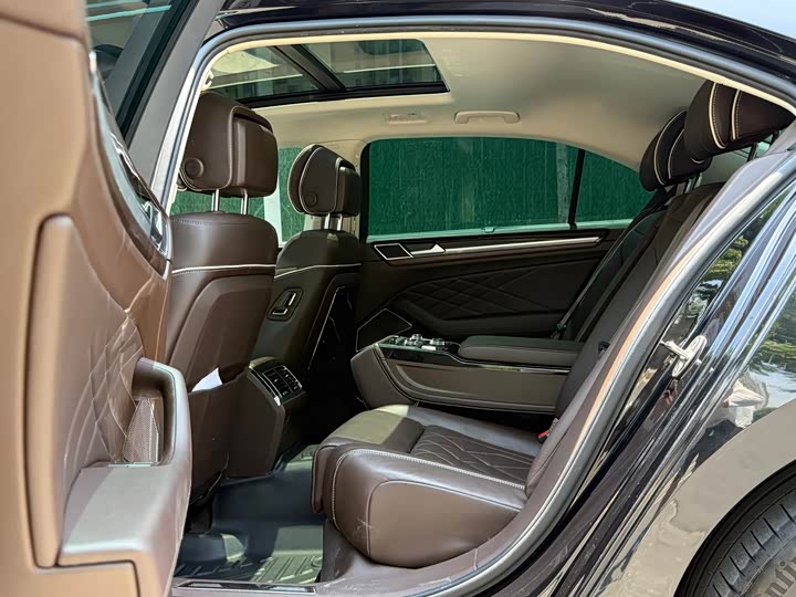 Volkswagen Phideon, 2023 — фото 6 из 9