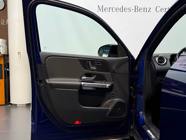 Mercedes-Benz GLB-Class AMG, 2024 — фото 6 из 9