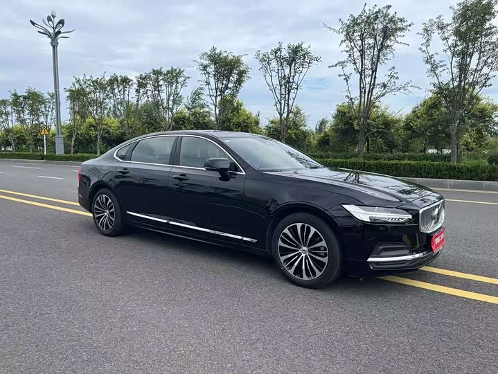 Volvo S90, 2024 — фото 2 из 9
