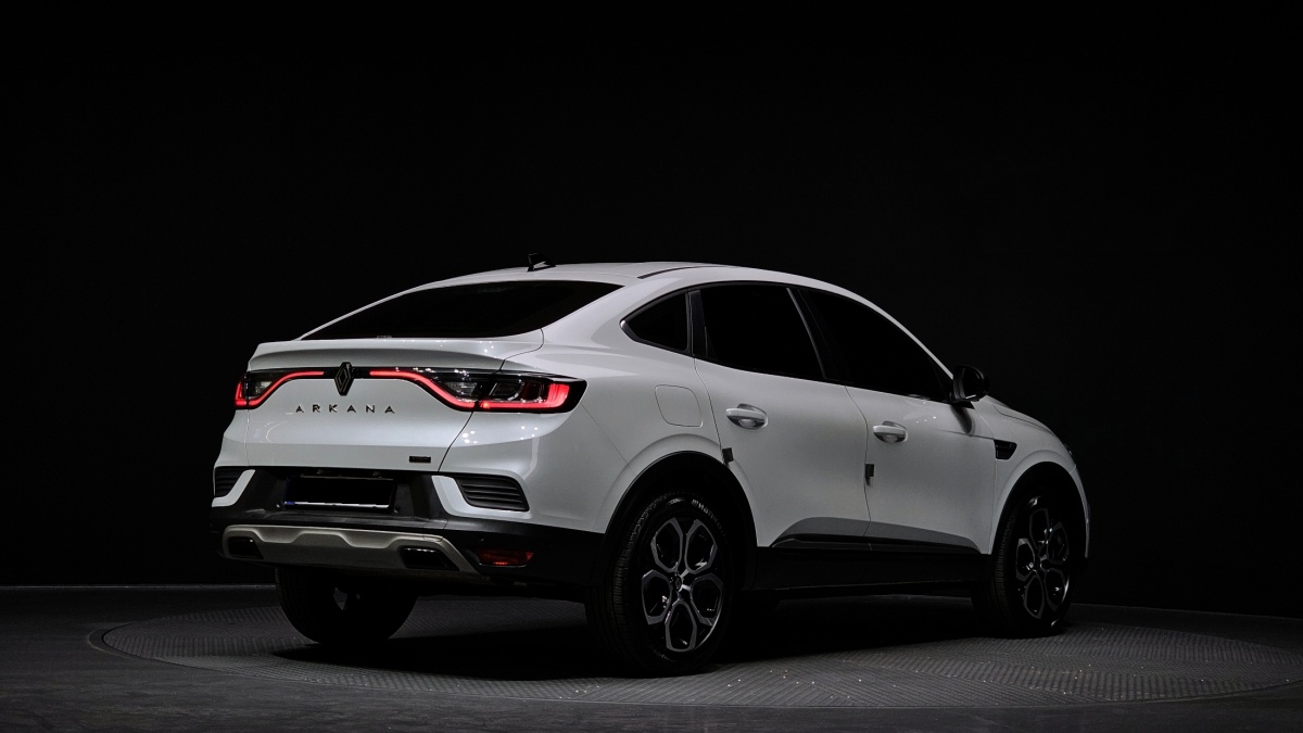Renault Arkana, 2024 — фото 2 из 12