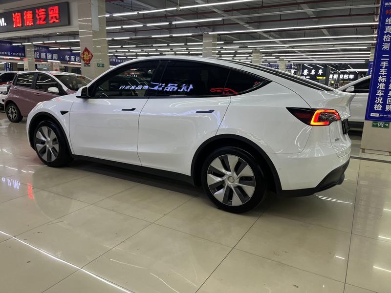 Tesla Model Y, 2023 — фото 4 из 12