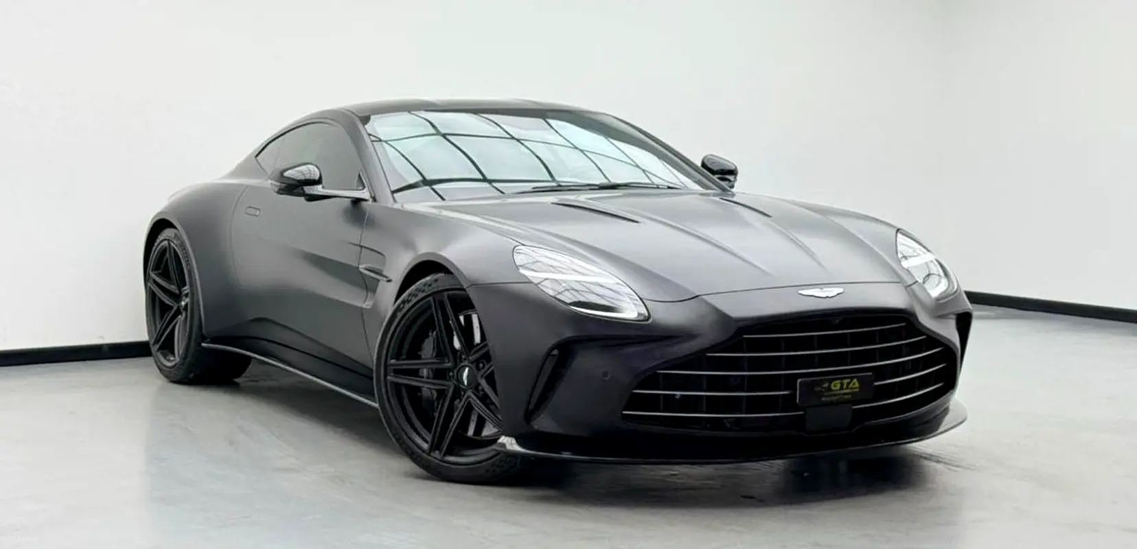 Aston Martin Vantage, 2025 — фото 3 из 10