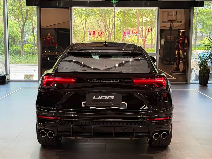 Lamborghini Urus, 2022 — фото 7 из 9