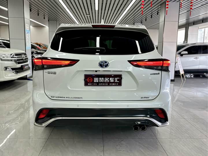 Toyota Crown Kluger, 2022 — фото 9 из 9