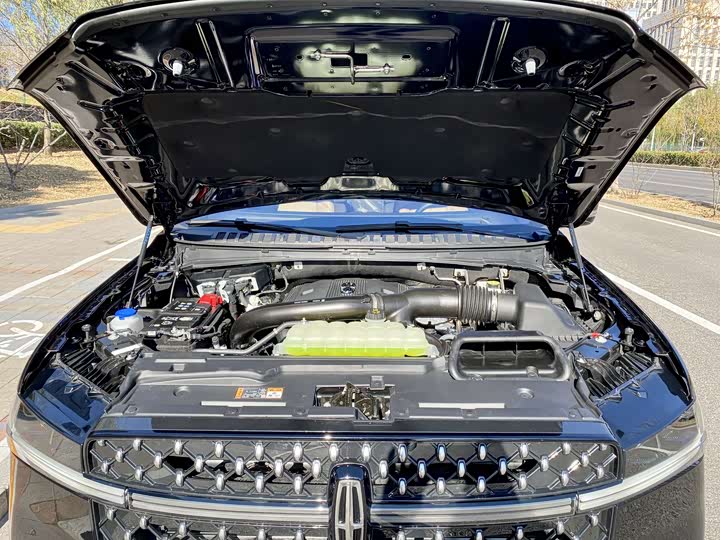 Lincoln Navigator, 2025 — фото 7 из 9