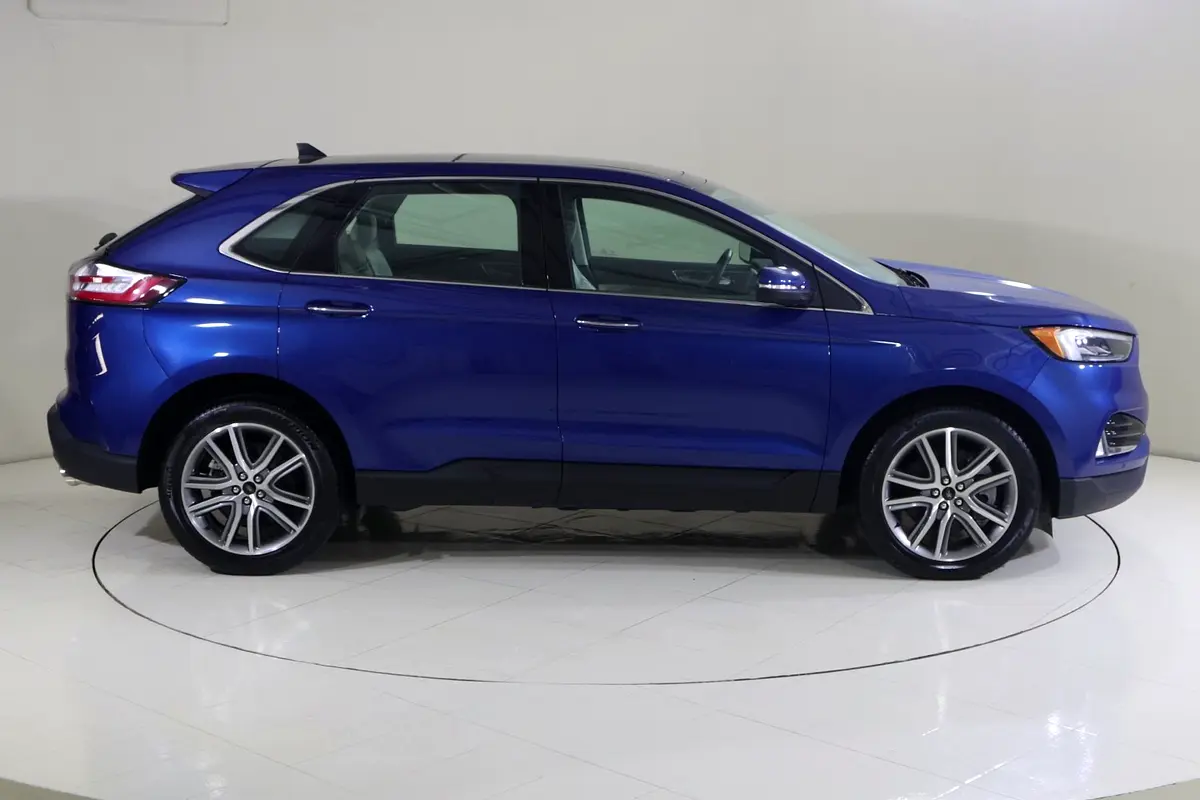 Ford Edge, 2023 — фото 3 из 10