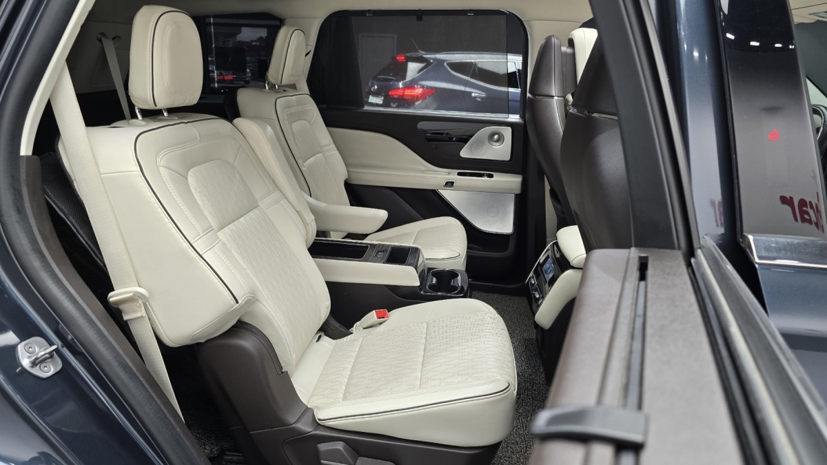 Lincoln Aviator, 2021 — фото 10 из 12
