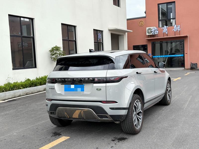Land Rover Range Rover Evoque L, 2025 — фото 6 из 10