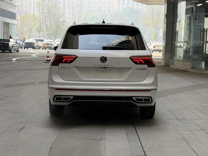 Volkswagen Tiguan L Hybrid, 2022 — фото 5 из 12