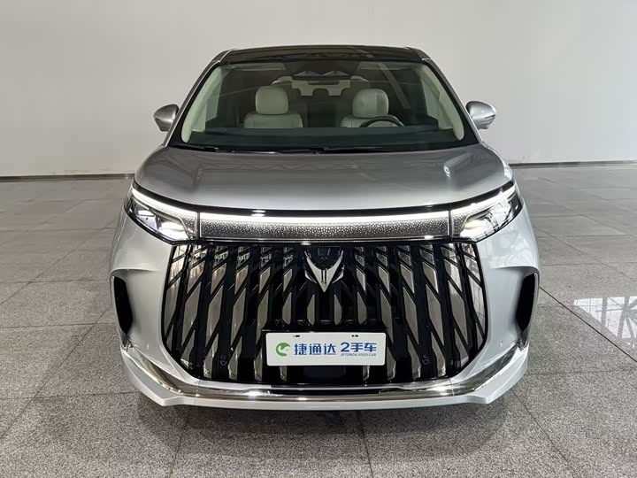 BAIC Arcfox Wendao V9, 2026 — фото 2 из 9