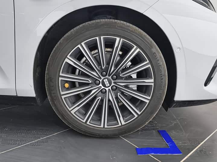 Geely Galaxy Starshine 8 EM-i, 2025 — фото 6 из 9