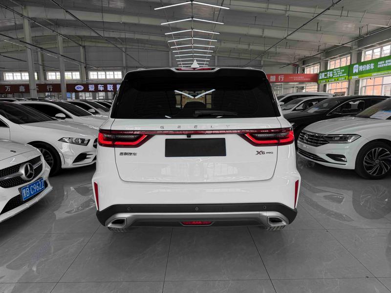 Geely Vision X6, 2022 — фото 5 из 12