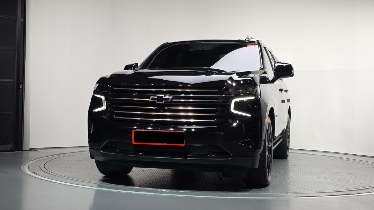 Chevrolet Tahoe, 2023 — фото 3 из 12
