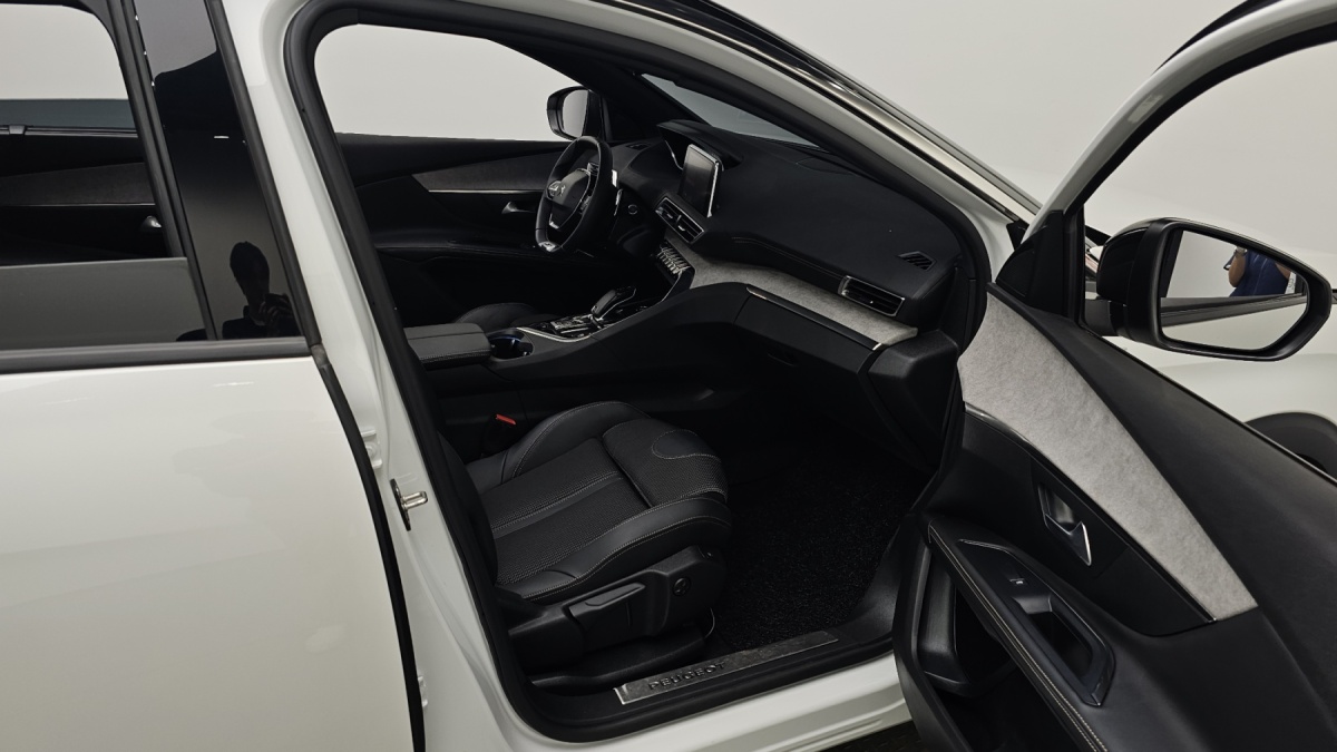 Peugeot 5008, 2022 — фото 11 из 12