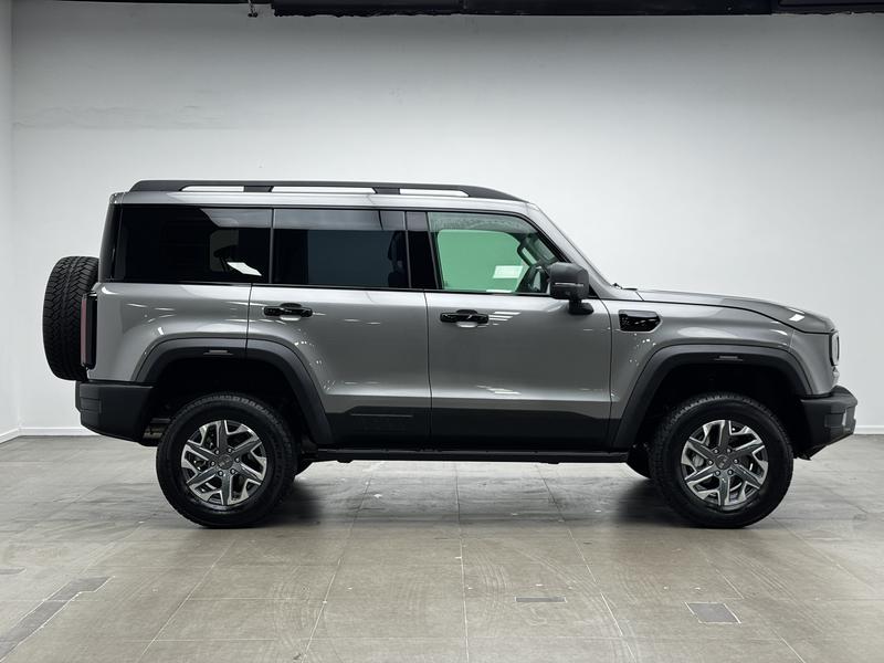 BAIC Beijing BJ40, 2025 — фото 8 из 12