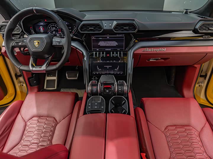 Lamborghini Urus, 2022 — фото 5 из 9