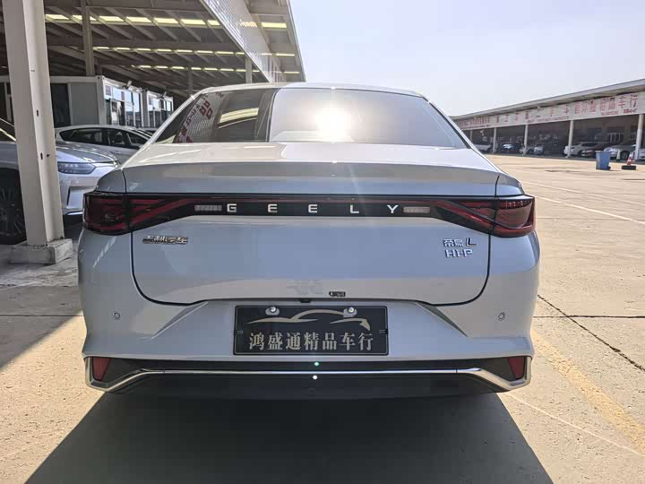 Geely Emgrand L Hi·P Hybrid, 2023 — фото 4 из 9
