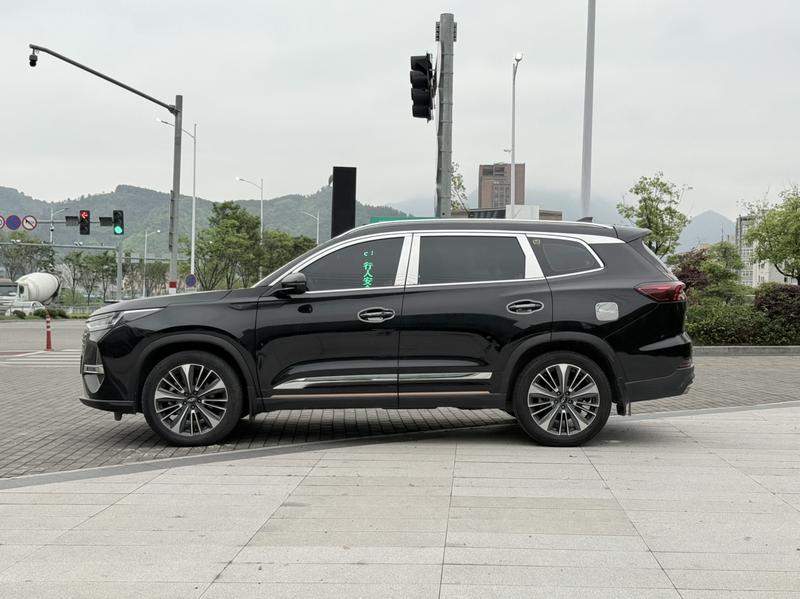 Chery Tiggo 8 Pro, 2023 — фото 4 из 12