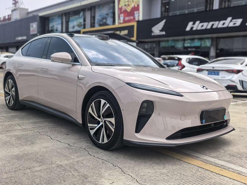 Nio ET5, 2023 — фото 3 из 12